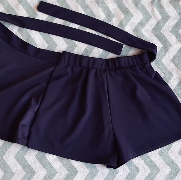 Girls faux wrap skort size 8 - Picture 3 of 6